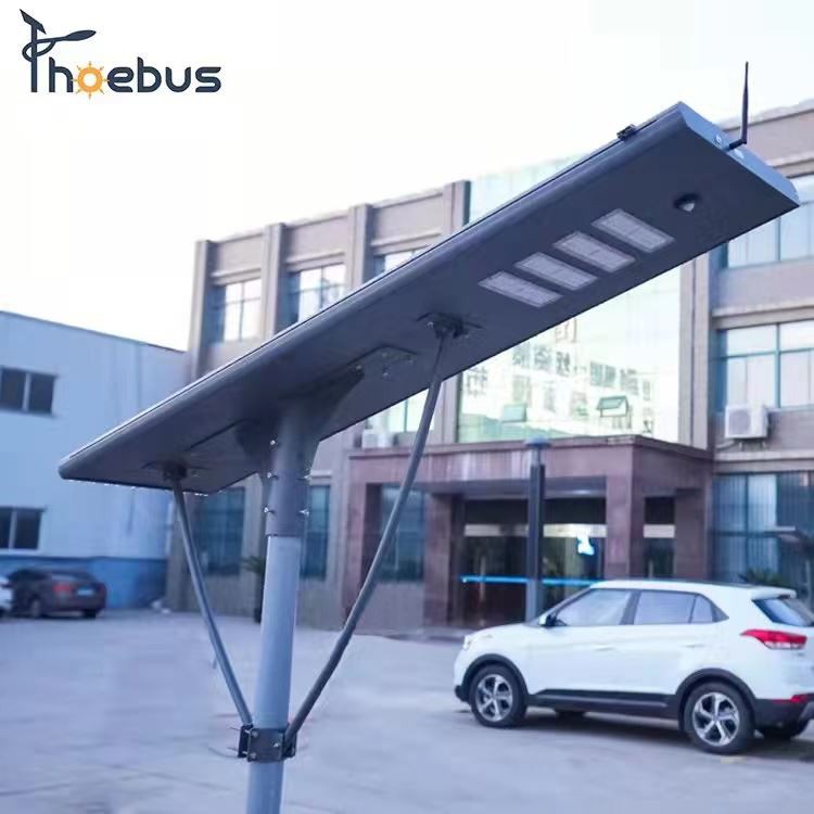 Farola solar autolimpiante
